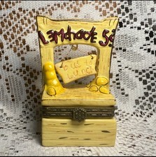 Rare lemonade stand for sale  White City