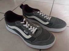 Scarpe ginnastica sneaker usato  Italia