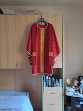 Casula sacerdotale rosso usato  Perugia