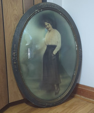 Moldura de bolha oval de vidro antiga senhora sorrindo, posando, 22" comprar usado  Enviando para Brazil