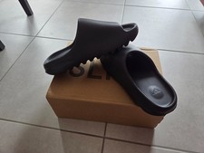 Adidas yeezy slide d'occasion  Changé