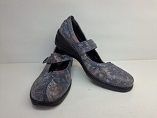 Loretta women floral for sale  WAKEFIELD