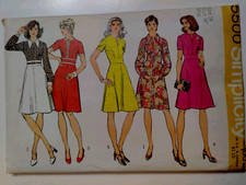 Vestido A Line 14 Simplicity 5500 Padrão de Costura Corte Antigo Anos 70 Cinto Cintura Larga comprar usado  Enviando para Brazil