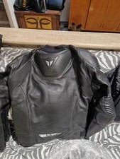 Giacca pantaloni pelle usato  Roma