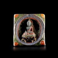 Antica statua tibetana usato  Spedire a Italy