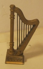 Usado, Afiador de lápis e harpa fundido estilo vitoriano miniatura vintage casa de bonecas sem reserva!! comprar usado  Enviando para Brazil