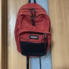 Eastpak goldwyn red d'occasion  Expédié en Belgium