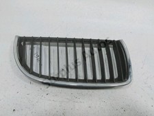 Grille calandre 51137120008 d'occasion Grille calandre 51137120008 d'occasion  France