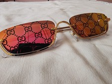 Occhiali sole unisex usato Occhiali sole unisex usato  Boscoreale