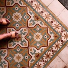 Piastrelle per pavimenti usato  Siracusa