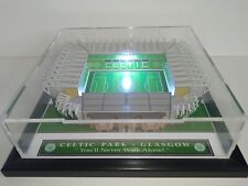 CELTIC PARKHEAD ESTÁDIO MODELO ESTÁDIO COM LUZES DE TRABALHO E CAPA PERSPEX comprar usado  Enviando para Brazil