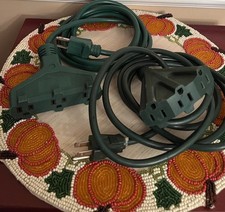 (2) Cabos de extensão externos verdes de 8 pés com 3 tomadas elétricas comprar usado (2) Cabos de extensão externos verdes de 8 pés com 3 tomadas elétricas comprar usado  Enviando para Brazil