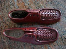 Scarpe unisex nuove usato  Novara