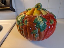 Pumpkin shaped ceremic for sale Pumpkin shaped ceremic for sale  Barberton