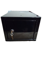 Caixa de bloqueio preta com prateleira de metal removível e 2 chaves • 13L x 9W x 7H comprar usado  Enviando para Brazil
