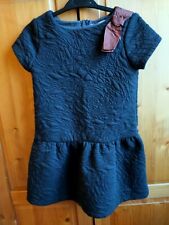 Jolie robe habillée d'occasion  Bully-les-Mines