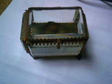 Ancienne boite bijoux d'occasion  Saint-Amand-Montrond