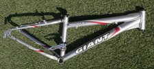Quadro de mountain bike Giant Boulder SE prata extra pequeno 12,5" quadro para pneu 26" comprar usado  Enviando para Brazil