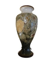 Royal doulton vase for sale  CROWBOROUGH