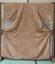 Kimonokura Fuji Musume Kinutaya Board-Locked Komon Kimonoworn comprar usado  Enviando para Brazil