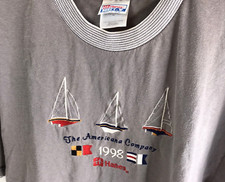 Vtg 90s Americana Co Hanes T Shirt Sailboats Embroidery XL Tee nautical USA comprar usado Vtg 90s Americana Co Hanes T Shirt Sailboats Embroidery XL Tee nautical USA comprar usado  Enviando para Brazil
