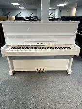 YAMAHA U1 PIANO VERTICAL DESLUMBRANTE BRANCO DE ALTO BRILHO. FINANCIAMENTO DISPONÍVEL 0%, usado comprar usado  Enviando para Brazil