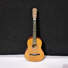 Wooden miniature guitar d'occasion  Expédié en Belgium