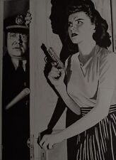 Arte original - LA PUERTA EQUIVOCADA - 2025 film noir, ilustración pulp - GREG CLARK segunda mano  Embacar hacia Argentina