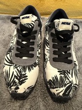 Meyba barcelona black for sale Meyba barcelona black for sale  NEWTON AYCLIFFE