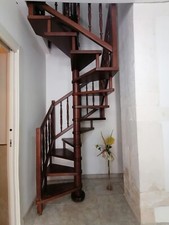 Scala chiocciola circolare usato  Martina Franca