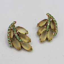 Brincos de escalador vintage de vidro verde e strass com clipe década de 1950 Kramer comprar usado  Enviando para Brazil