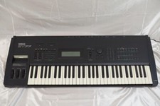 yamaha sy77 d'occasion yamaha sy77 d'occasion Expédié en Belgium