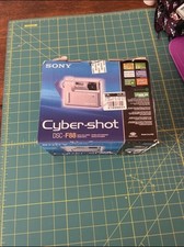 Fotocamera sony cyber usato  Italia