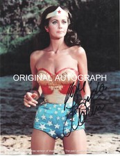 LYNDA CARTER -ULTRA WONDER WOMAN TV ANOS 70 - FOTO AUTOGRAFADA ASSINADA À MÃO COM CERTIFICADO DE AUTENTICIDADE comprar usado  Enviando para Brazil