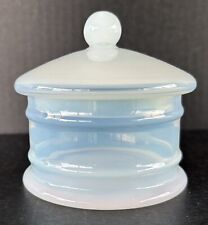 Frasco de pó antigo 4" vidro opalino branco c1900, usado comprar usado  Enviando para Brazil