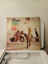 The Ventures LP Walk Don't Run vinyl record 12" album 33 RPM comprar usado The Ventures LP Walk Don't Run vinyl record 12" album 33 RPM comprar usado  Enviando para Brazil