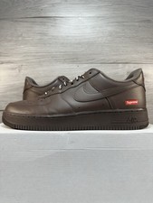Nike supreme air d'occasion  Expédié en Belgium