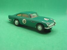REVELL ASTON MARTIN DB5 muito bem construído muito bom mais sem caixa comprar usado  Enviando para Brazil
