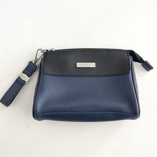 Bolsa de maquiagem/banheiro Salvatore Ferragamo X Eva Air comprar usado  Enviando para Brazil