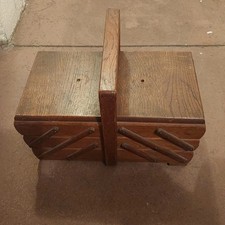 Antiker nähkasten holz gebraucht kaufen  Altenburg