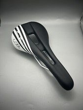 NOVO! Bicicleta de triatlo COBB San Remo preta/branca alívio de velocidade e conforto, usado comprar usado  Enviando para Brazil