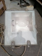 Faro illuminazione esterno usato  Carbonia