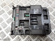 2001 PEUGEOT 307 CAJA DE FUSIBLES BAJO EL PANEL 2000PETROL 9636760580 9644098380 comprar usado  Enviando para Brazil