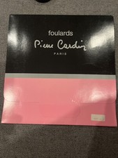 Foulard pierre cardin d'occasion  France