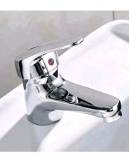 Rubinetto miscelatore lavabo usato Rubinetto miscelatore lavabo usato  Potenza