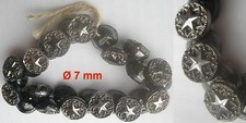 Lot petits boutons d'occasion  Poncin