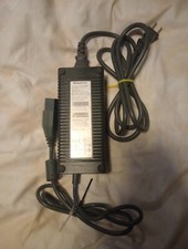 Cabo de fonte de alimentação oficial Microsoft Xbox 360 e Brick Falcon Opus compatível comprar usado Cabo de fonte de alimentação oficial Microsoft Xbox 360 e Brick Falcon Opus compatível comprar usado  Enviando para Brazil