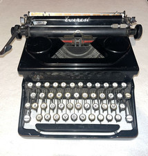 Macchina scrivere epoca usato  Como