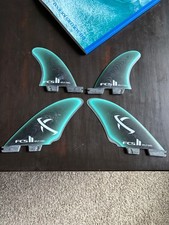 Usado, Conjunto de barbatanas de prancha de surf usadas FCS2 Matt Biolos Mayhem quilha dividida comprar usado  Enviando para Brazil