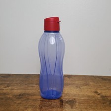 Garrafa de água Tupperware grande azul ecológica 1L com tampa flip vermelha, usado comprar usado  Enviando para Brazil